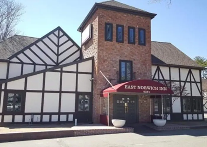 East Norwich Inn